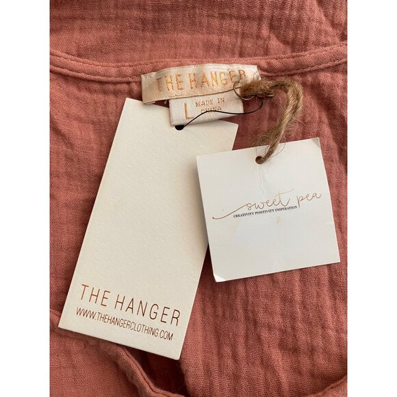 The Hanger Tiered Tank Top NEW WITH TAGS - Picture 2 of 3